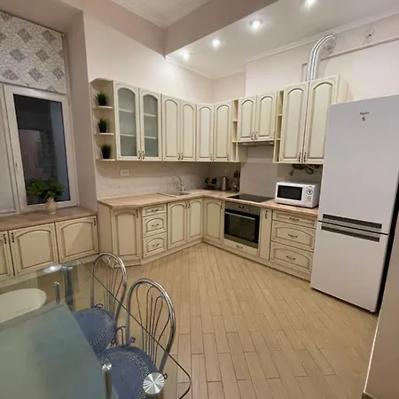 3 In The Centr Apartamento