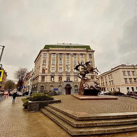 Appartement 3 In The Centr Lviv