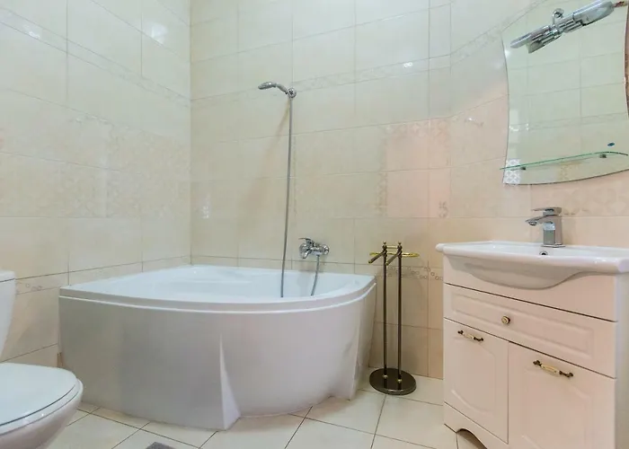 3 In The Centr Львів