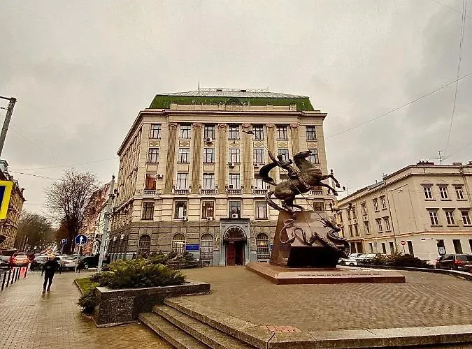 Appartement 3 In The Centr Lviv